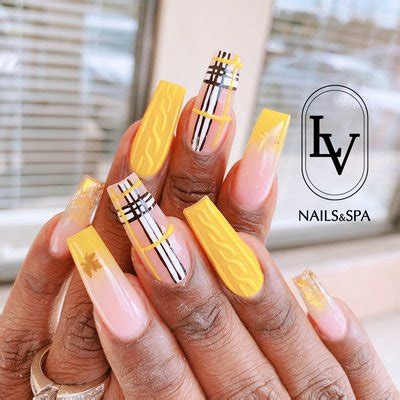 lv nails howell